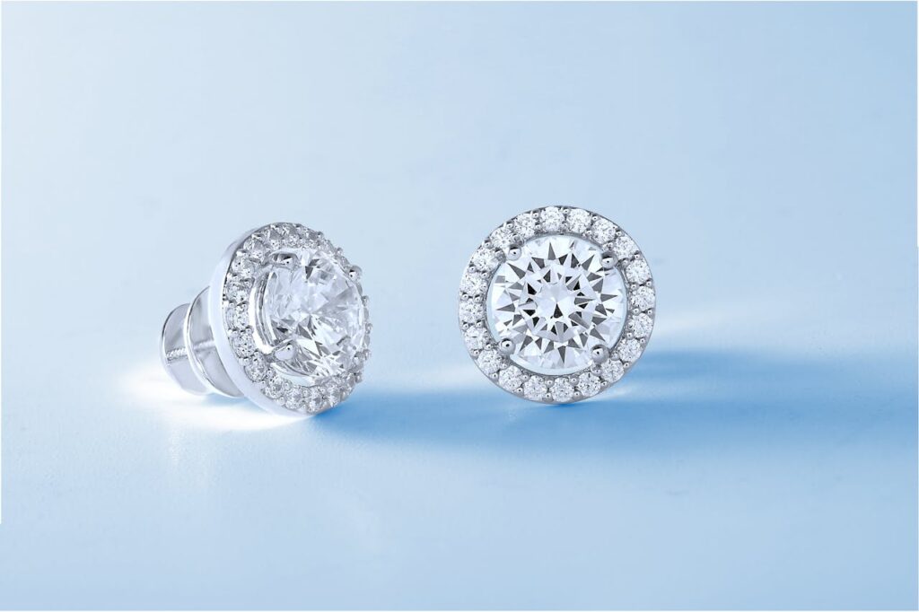 pexels-photo-5370642 Silver Diamond Stud Earrings on White Background